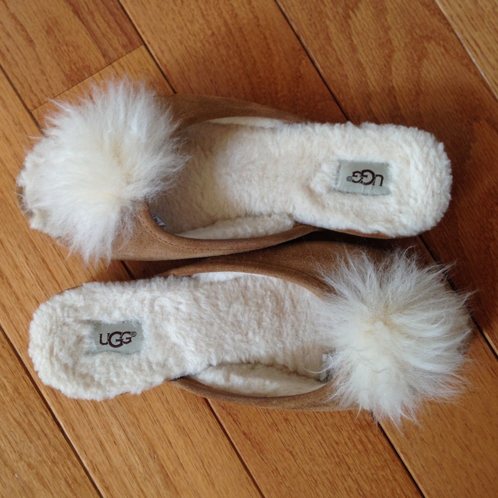 UGG Women's Slippers with Pom Pom
